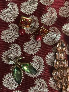 5 set of earrings