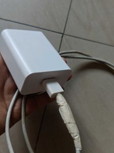 Vivo FlashCharge Adapter 44w with Cable Free