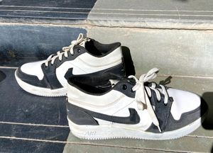 Black & White Jordan Shoes (Unisex)