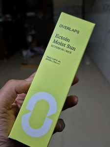 Overlaps Ectoin Moist Sun SPF50+