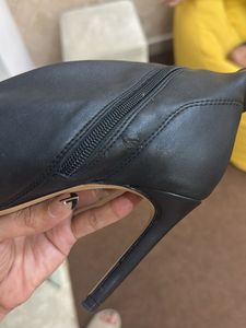 Black Chain Detail Boots