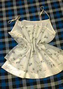 🤩🥳Floral Chiffon Top🍓