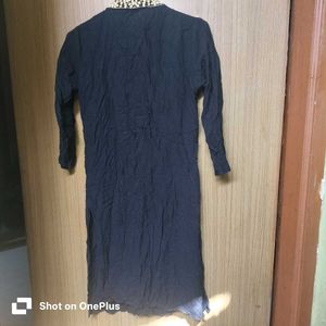 Elegant Embroidered Kurti