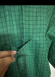 Checked Men&#39;s Shirt