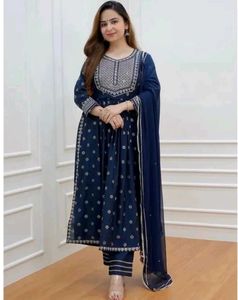 Women Rayon Three Piece Set Kurta
