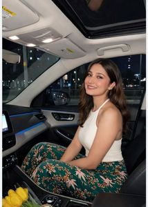 🌿 Bloom Bold in Emerald ZARA Florals 💚✨ Now! 🔥!