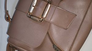 Vintage Style Sling Bag|Comfy Size| Strong