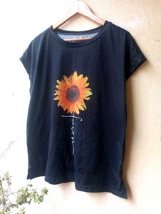 Sunflower Graphic Tshirt (Women)