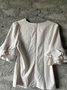 Frilly Sleeve Detail Top