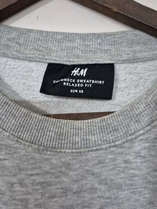 Gray H&amp;M Sweatshirt