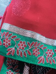 Heavy Border Saree❤️🩵