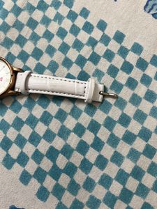 Swiss Dzine Girl Watch