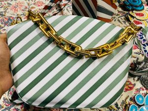 GREENISH BOX STYLISH SLING BAG 💚