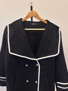 Chic Navy &amp; White Trim Coat