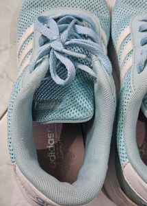 Adidas Sneakers