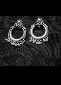 Elegant Silver Jhumka Set
