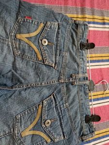 very comfortable Denim Capri Pants