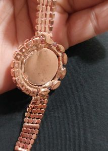 Elegant Rhinestone Watch in Rosegold Hues