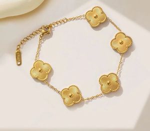 18k Gold Plated Clover Bracelet🎀🎀🎀