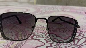 Stylish Black Sunglasses with Block Shades