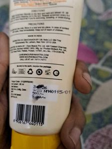 Nourish Mantra Sunscreen 60ml