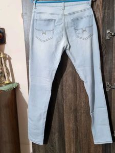 Ripped Skinny Jeans For Girls
