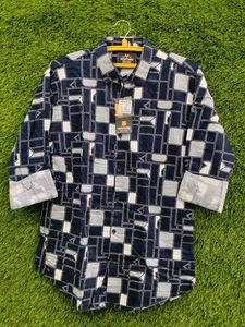 Venture Geometric Print Shirt - Size Xl
