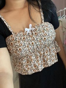 Floral Print Crop Top🌼
