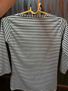Black &amp; White Striped Tshirt