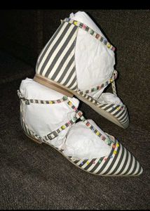 Boden Striped Studded Pointed Shoe