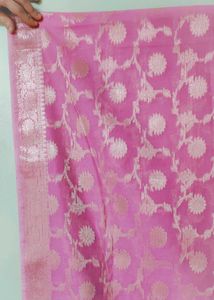 Huge Price Drop. Banarasi weave cotton Dupatta ✨