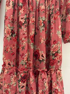 Stylish Red Floral Dress👗