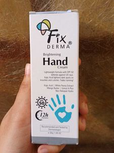 Buy Sunscreen Get Hand Cream Free