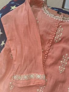 Designer Peach Embroidered Kurti With Dupatta