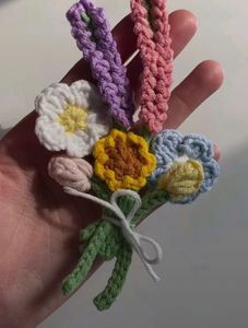 Crochet Mini Flower Bouquet Keychain💐
