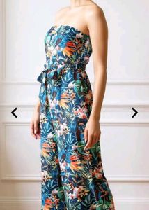 beautiful and colourful Tropical Print Jumpsuit 🛍