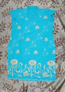Floral Embroidered Kurta