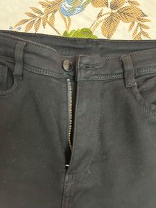 Black Skinny Jeans