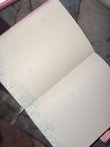 Charming Decorative Book + 2 Floral Hair Clip Free