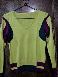 Colorblock V-Neck Knit Top
