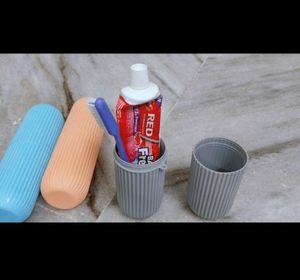 Toothbrush holders (set of 2)