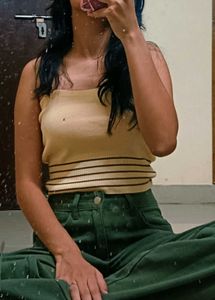 Stylish Sleeveless Crop Top