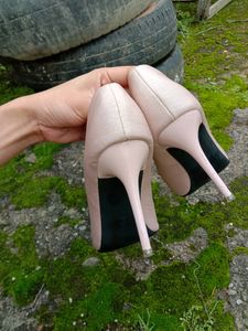 Womns Classy Heels