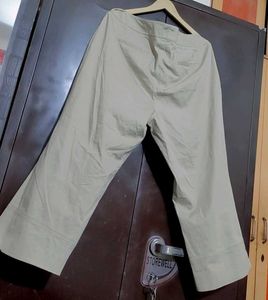 Khaki Color Capri For Girl Or Women 38 Waist