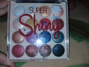 Used Super Shiny Eyeshadow Palette