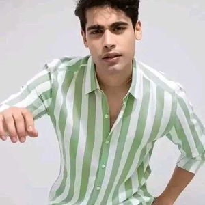 Stylish Men&#39;s Striped Casual Shirt