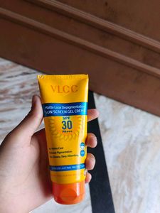 VLCC Sun Screen Gel Creme SPF 30
