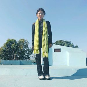 Green Woven Muffler with Fringe ✨