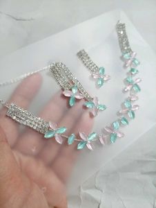 4 Pc Ad Stone Choker Set