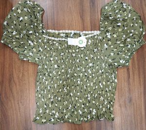 Floral Smocked Crop Top Z2